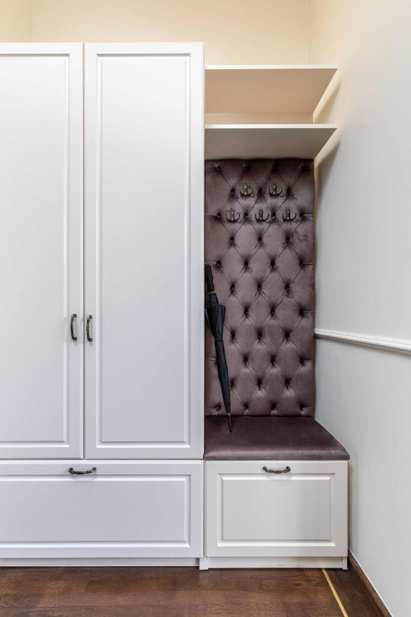 Holt Old Town Luxury Suites Boekarest Buitenkant foto